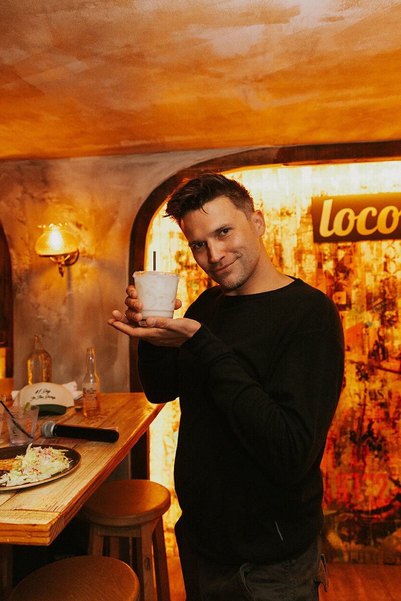 ADD SOMEWHERE On site Tom Loco_