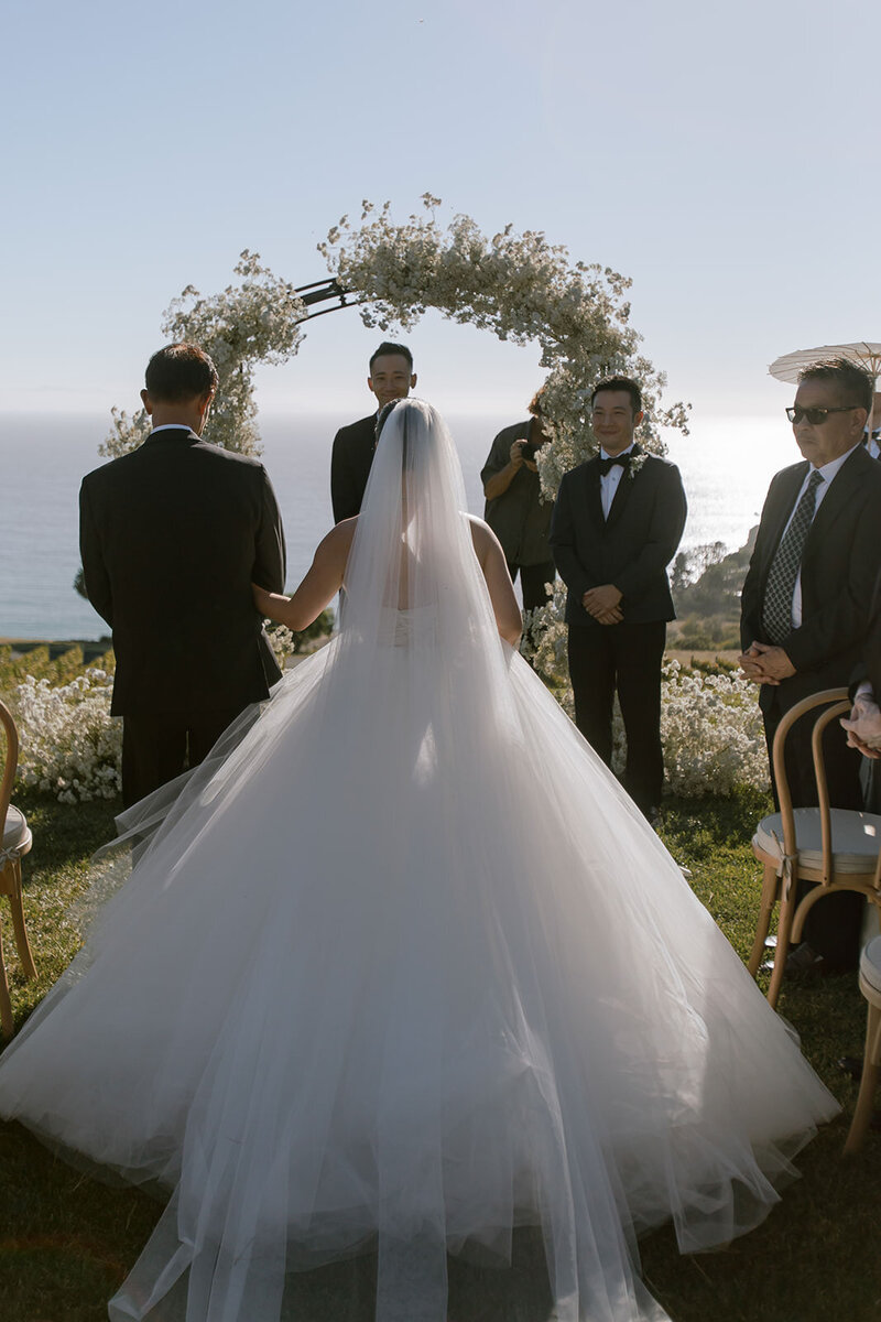 Ocean view wedding at Catalina View Gardens in Palos Verdes, California - 16