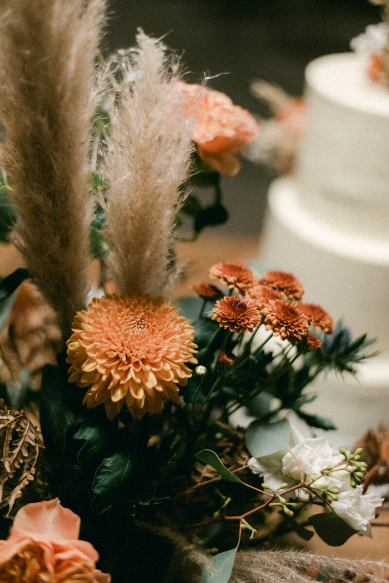 A documentary wedding  photo of the coffee table in Oitbacka gård captured by wedding photographer Hannika Gabrielsson in Finland