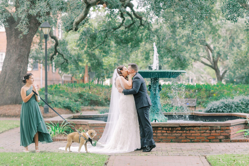 Savannah_Elopement_in_Columbia_Square0013