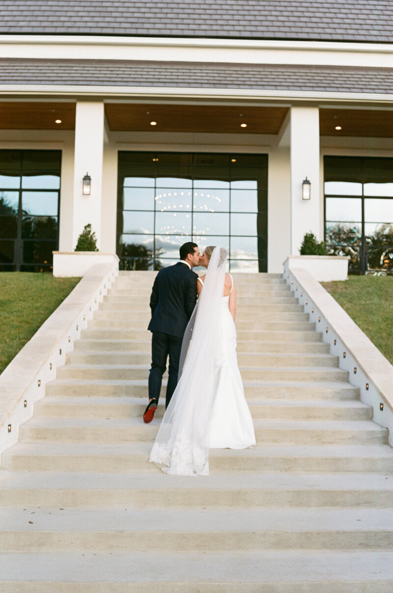 romantic-wedding-the-arlo-paige-vaughn-photo3