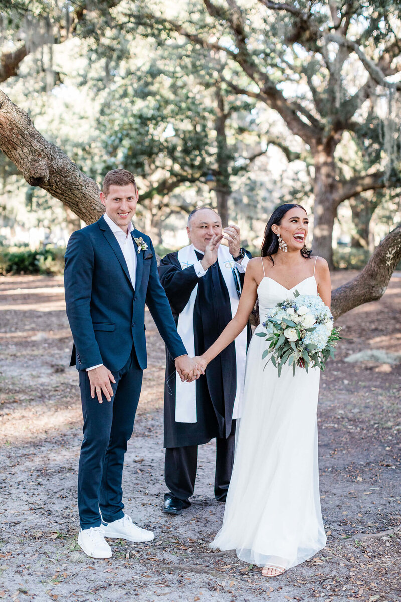 Savannah_Elopement_in_Forsyth_Park__Low_branch22