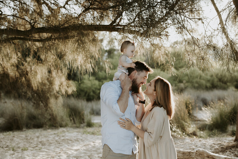outdoor perth family photoshoot