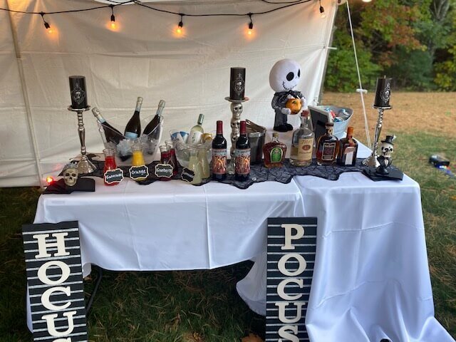 halloween-drink-table