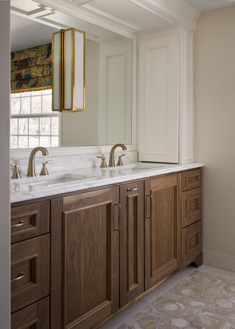 Dining room design by Kansas City interior designer Kara Kersten Design.