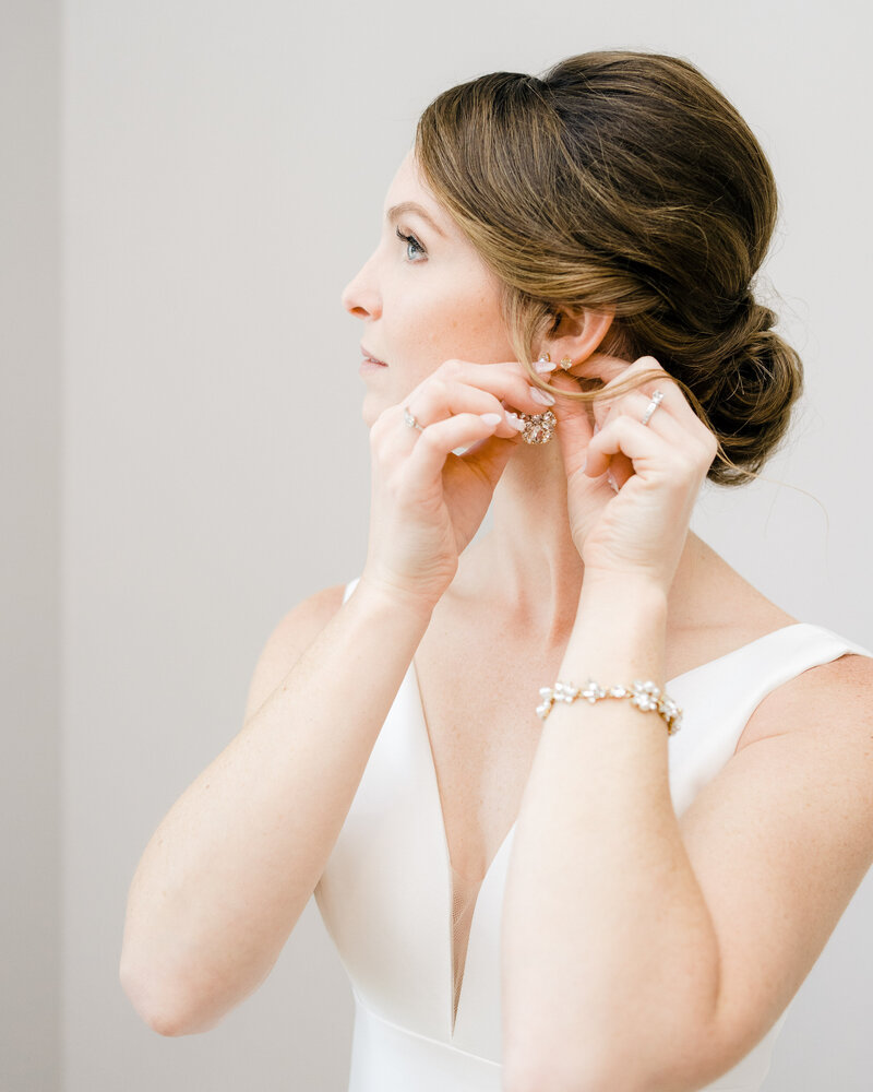 elegant-bride-pittsburgh-wedding
