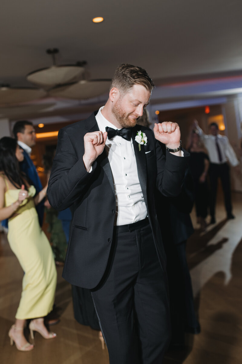 EmilyMcCaffertyPhotography_EisenbergWedding_Previews-124