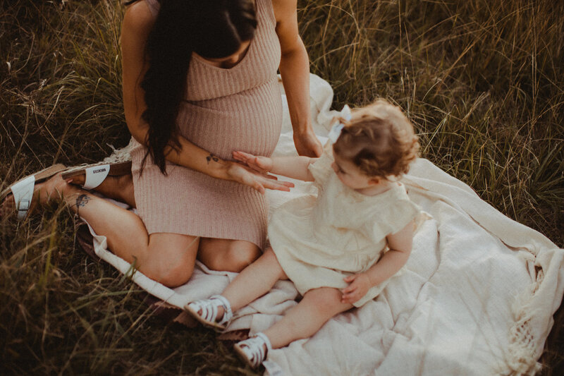 maternity photos for couples