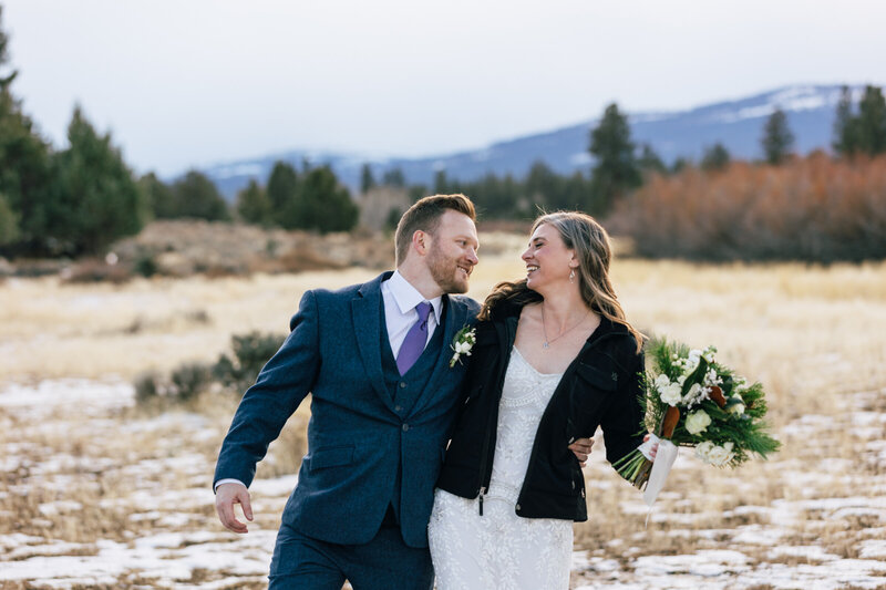 Bend Elopement Photographer in Bend Oregon.