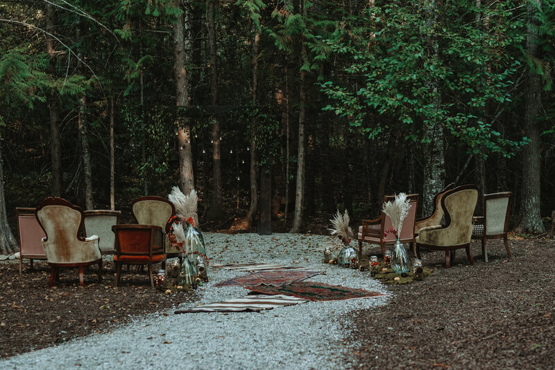 Cinematic wedding photo in the Washington mountains, showcasing a couple surrounded by nature and mood.