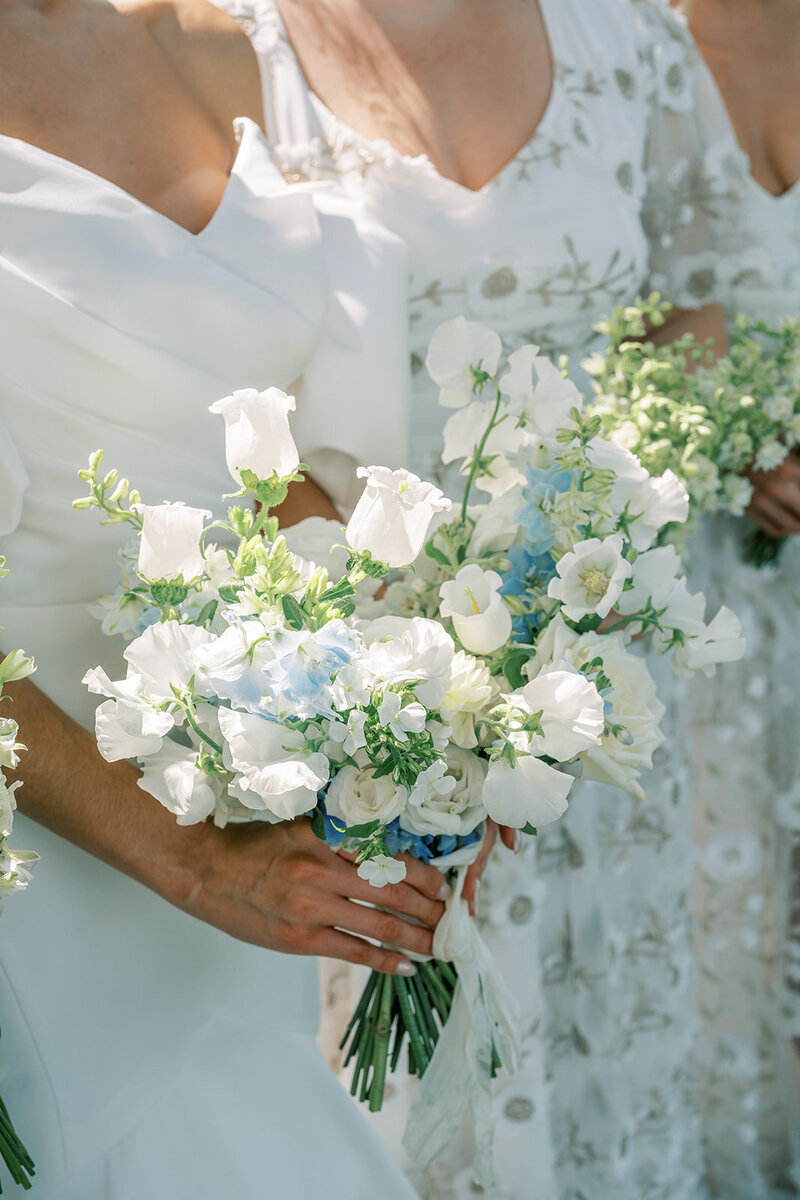 Modern and chic spring wedding at a Historic Mansion with Water Views | Glen Foerd on the Delaware | Philadelphia PA | Denise Marie Photography | Editorial Wedding Photographer based in Philadelphia PA