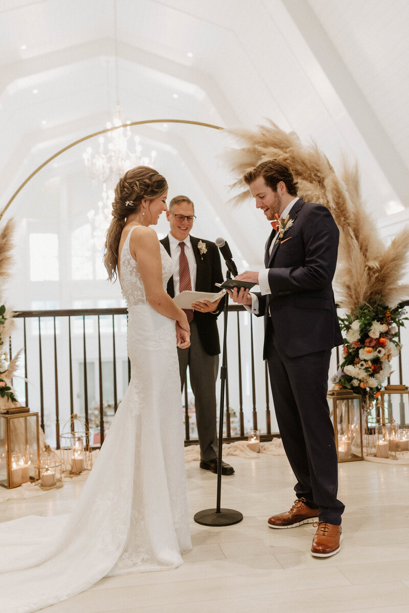 Etre farms Michigan wedding venue saint joseph st luxury barn all inclusive photography photographer -55