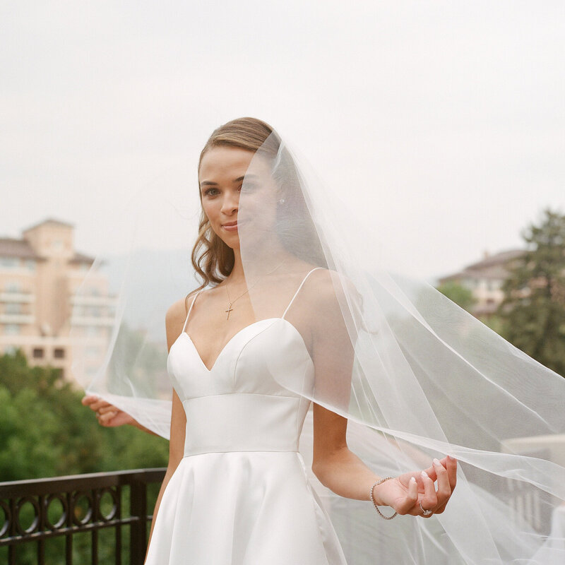 Boulder Bride and Groom