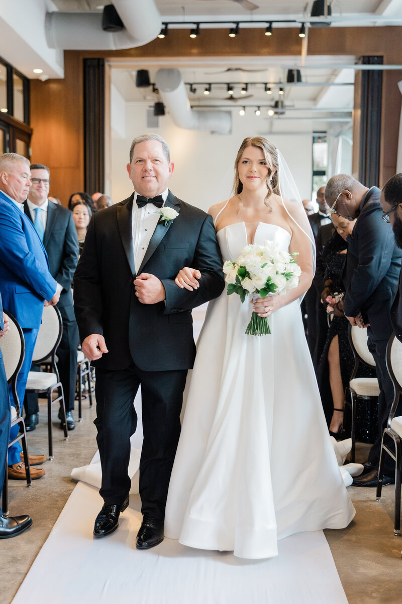 Dad walking his daughter down the aisle at the Ben, Autograph Collection in West Palm Beach