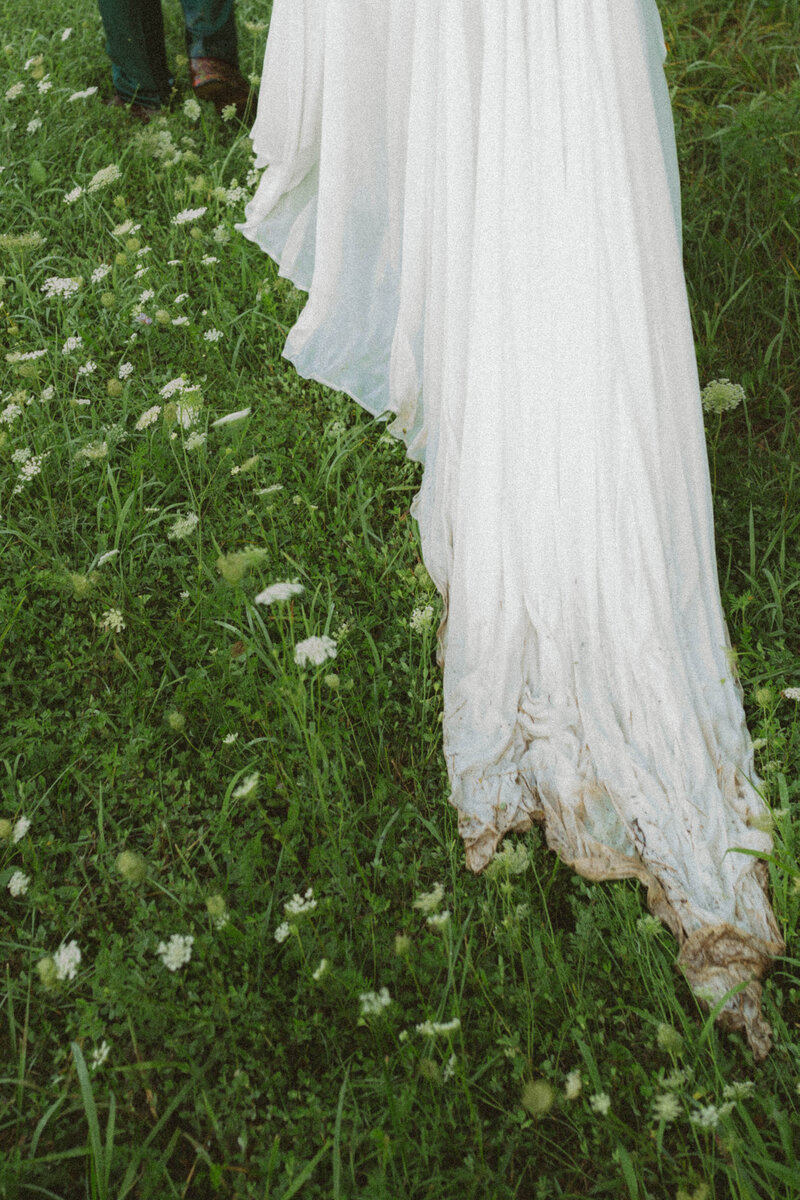 documentary-elopement-photographer-ozark-mountains00205