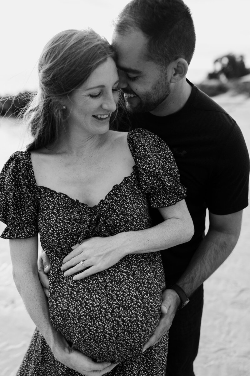 Timeless Black and White Maternity Photos