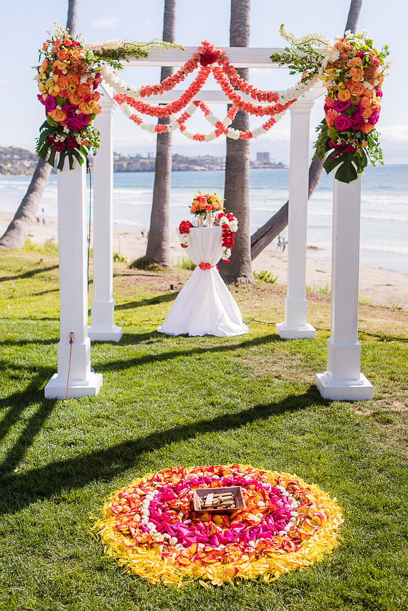 scripps-seaside-forum-lgbtq-wedding-photography-14