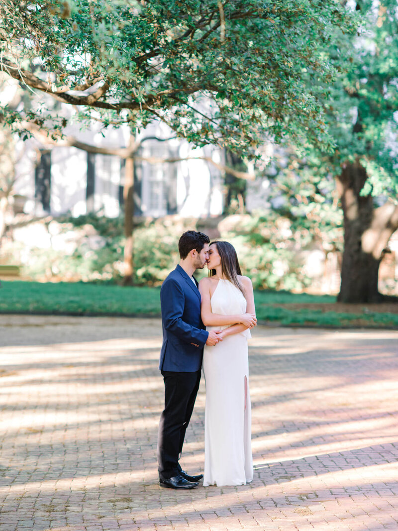 Engagement Pictures in Charleston, South Carolina by Top Wedding Photographer -5