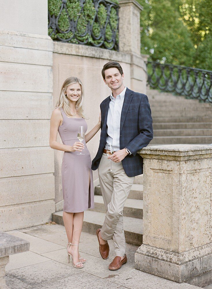 tulsa-wedding-photographer-engagement-session-at-the-philbrook-museum-laura-eddy-photography_0023