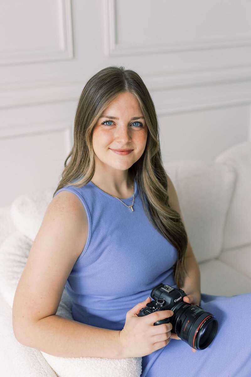 Wedding and portrait photographer based in Tulsa, Oklahoma
