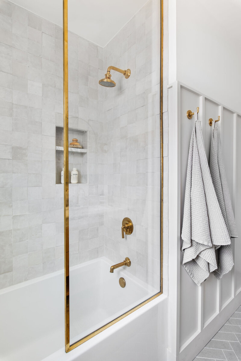 Brass Shower Glass with 3:4 Paneling_Nuela+Designs