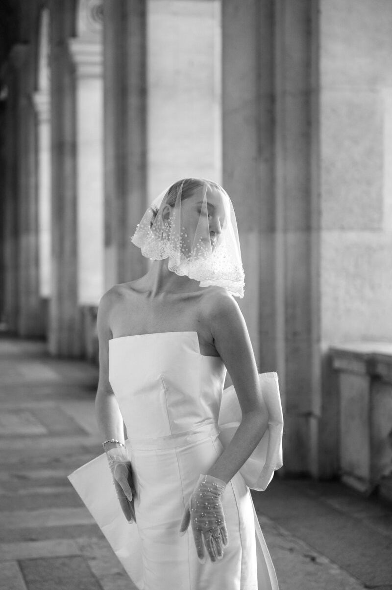Fleur Bours Photography Elopement Paris white 26