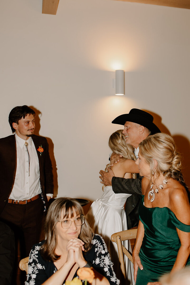 jami-oliver-wedding-preview-taylorraephotofilm-214