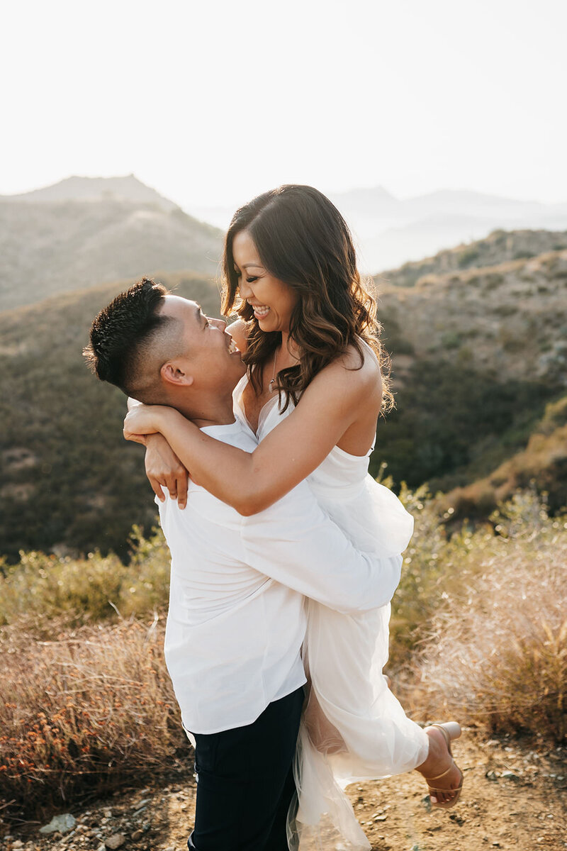 Mountain Elopement in California - Colby and Valerie Photography