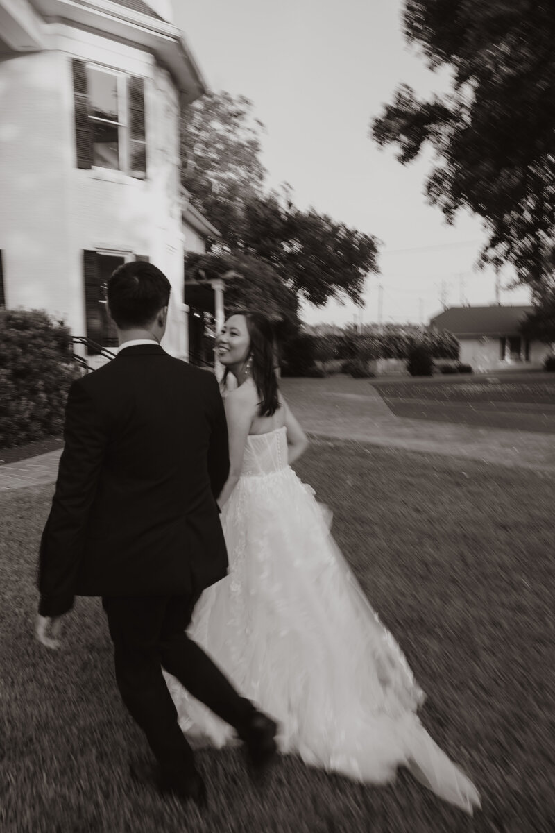 Photos by Tia is a wedding, elopement, engagement, and creative session photographer based in Austin, Texas. She offers both digital and film photography services.
