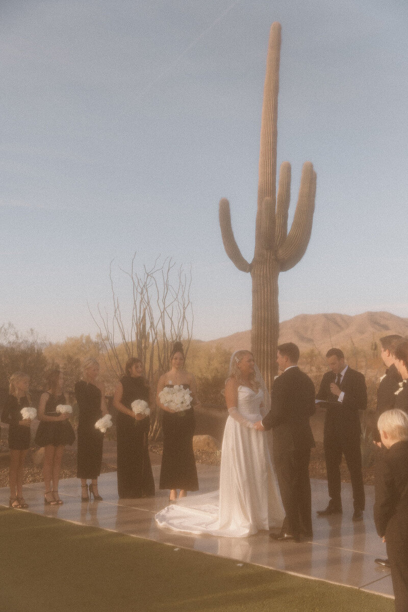 kelsey-kohl-wedding-preview-taylorraephotofilm-104