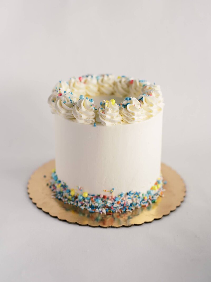 White background_buttercream swirls_celebration