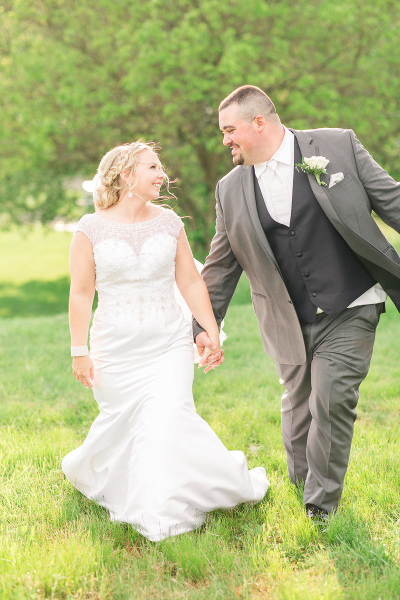 Classic-spring-St- Francis-church-tornto-ohio-wedding-21