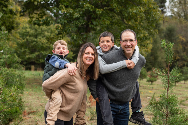LightCreative_202111_ColleenDoug_RaleighChristmasTreeFarmPhotos_002