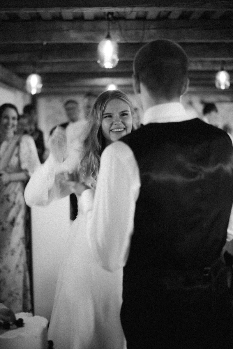 Wedding photo of an Intimate  wedding reception  in Porvoo by photographer Hannika Gabrielsson