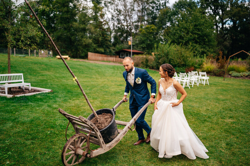 svatba držovická stodola tradiční sázení stromu_2