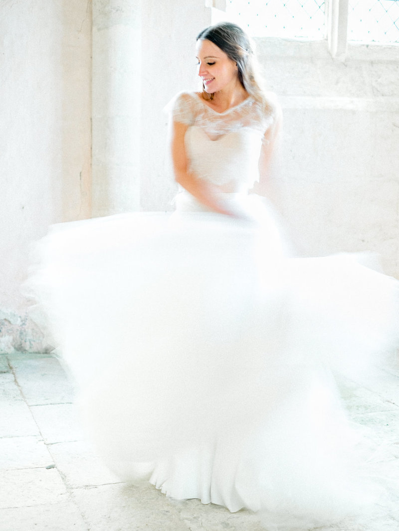 Laure-Lalliard-Design-fine-art-floral-designer-french-wedding-florist-styled-shoot-stylist-happy-bride-holy-bridal