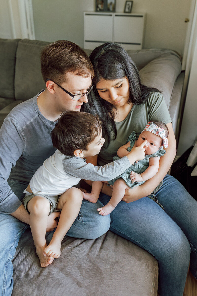 SocialSize-Marijke-Photography-DC-Newborn-Photos-IMG_3518