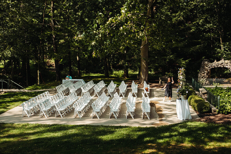 Grotto-ceremony-chairs