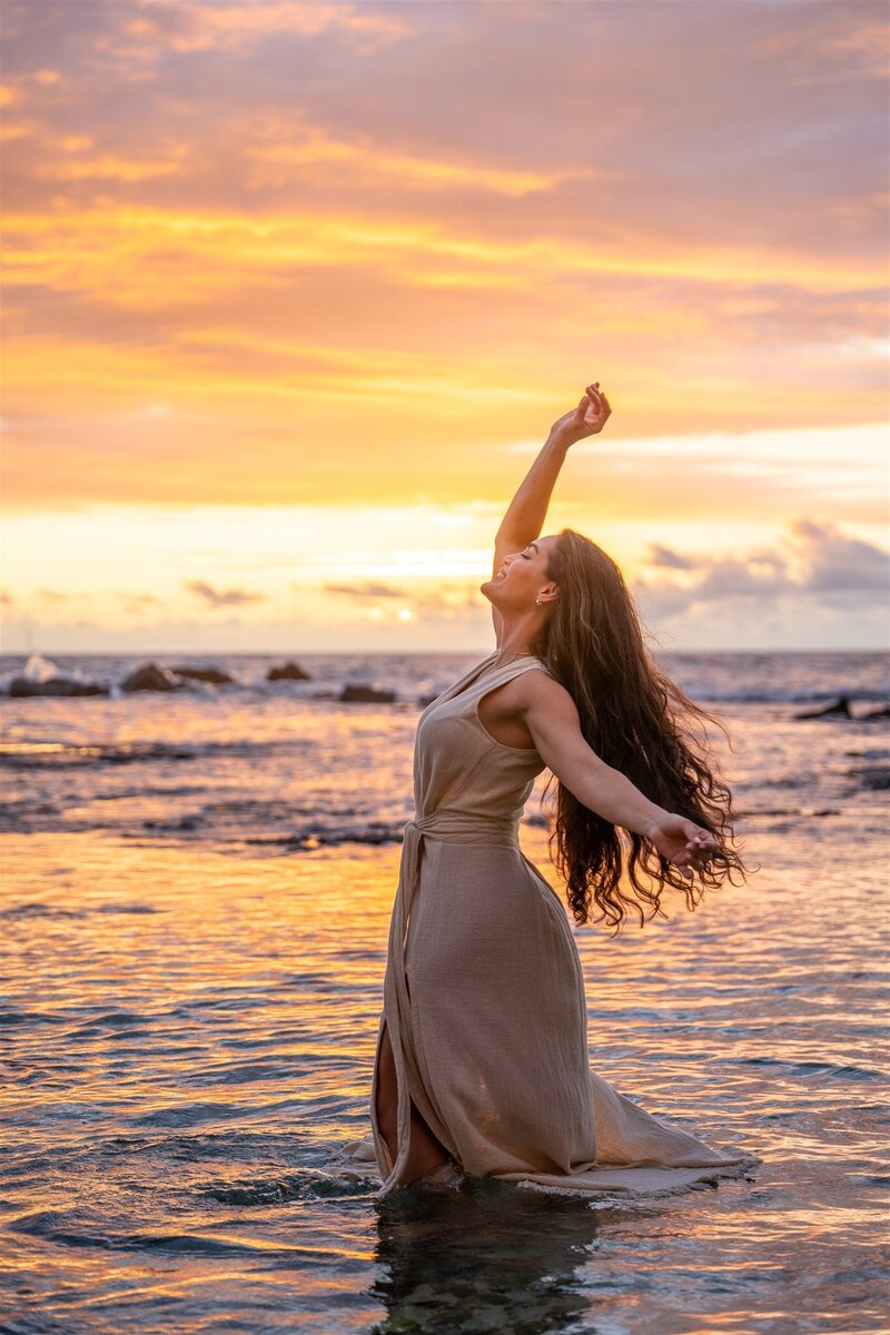 portrait photography in Hawaii of woman in the ocean, by Hawaii Adventure Portraits