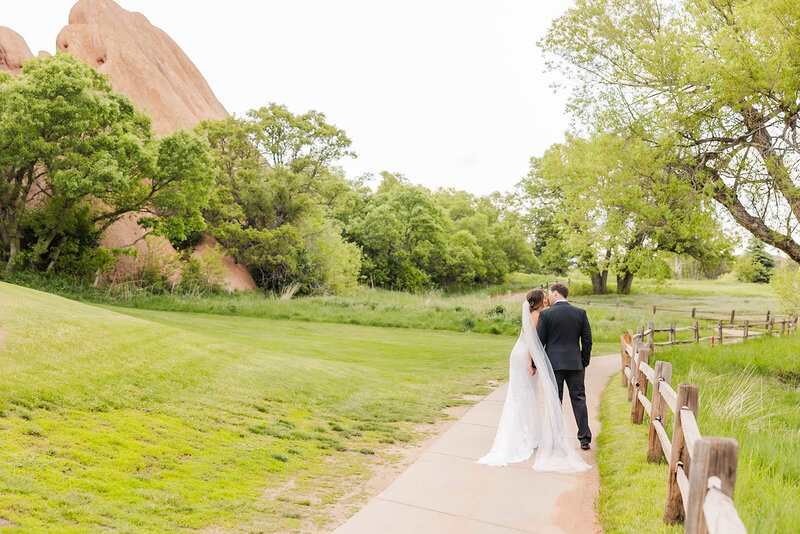 colorado wedding photographer in mountains