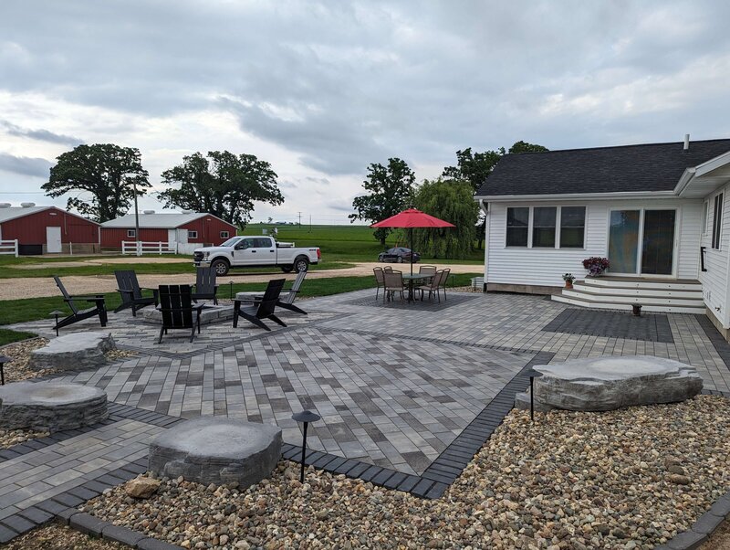 Cedar-Rapids-Manchester-Iowa-Hardscape-Supreme-Green-_20240603_135703062