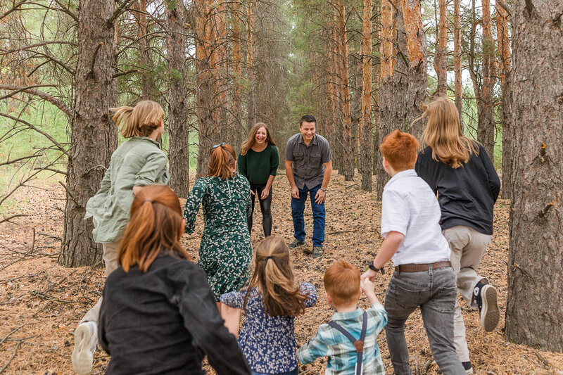 2024 krystal-moore-photography-moose-jaw-sask-forest-family-25