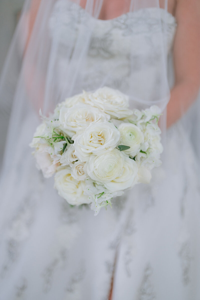 Bridal bouquet of white flowers