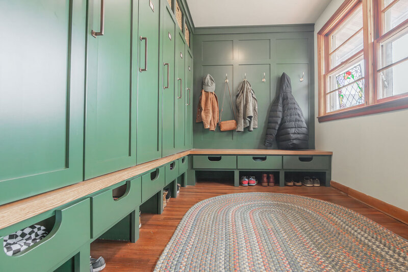 green mudroom design
