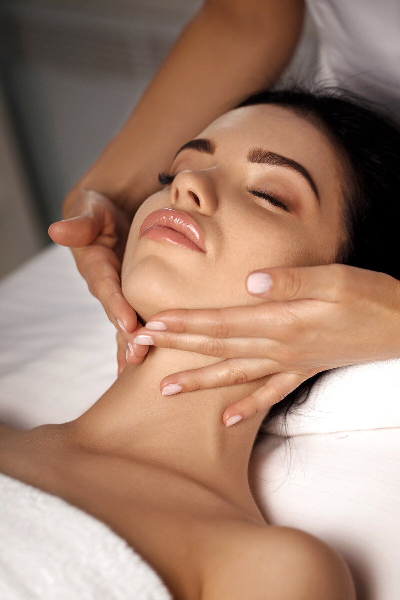 Facial being performed