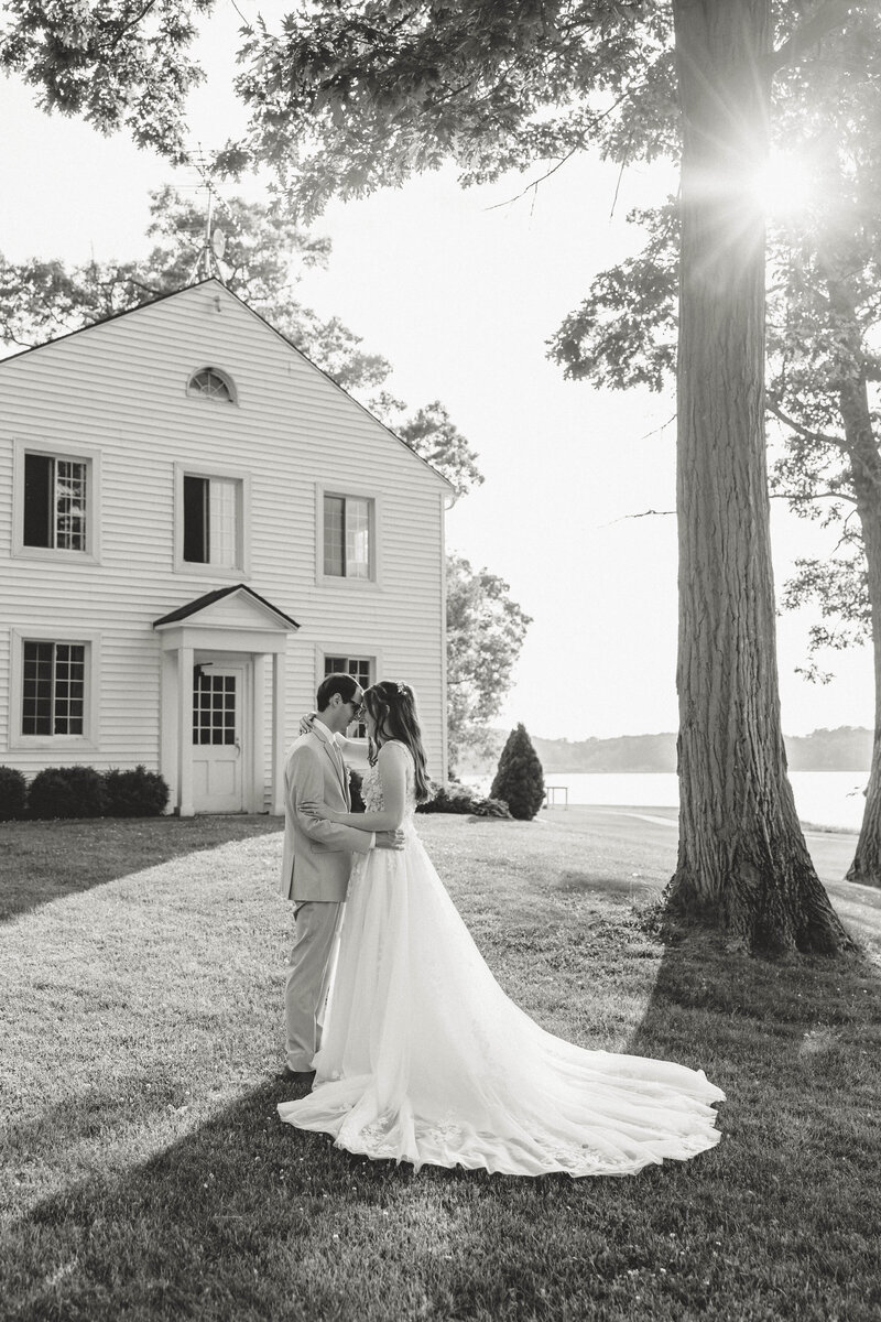57-Makayla and Phillip - Wedding - Ann Arbor Michigan Photographer - Waldenwoods Howell