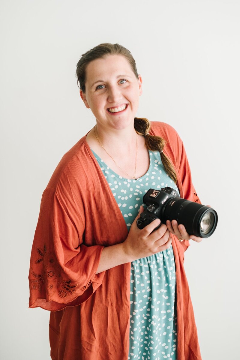 Meet Brittany, owner of Brittany DeRyke Photography. Midwest and Eastern South Dakota Wedding and Portrait Photographer