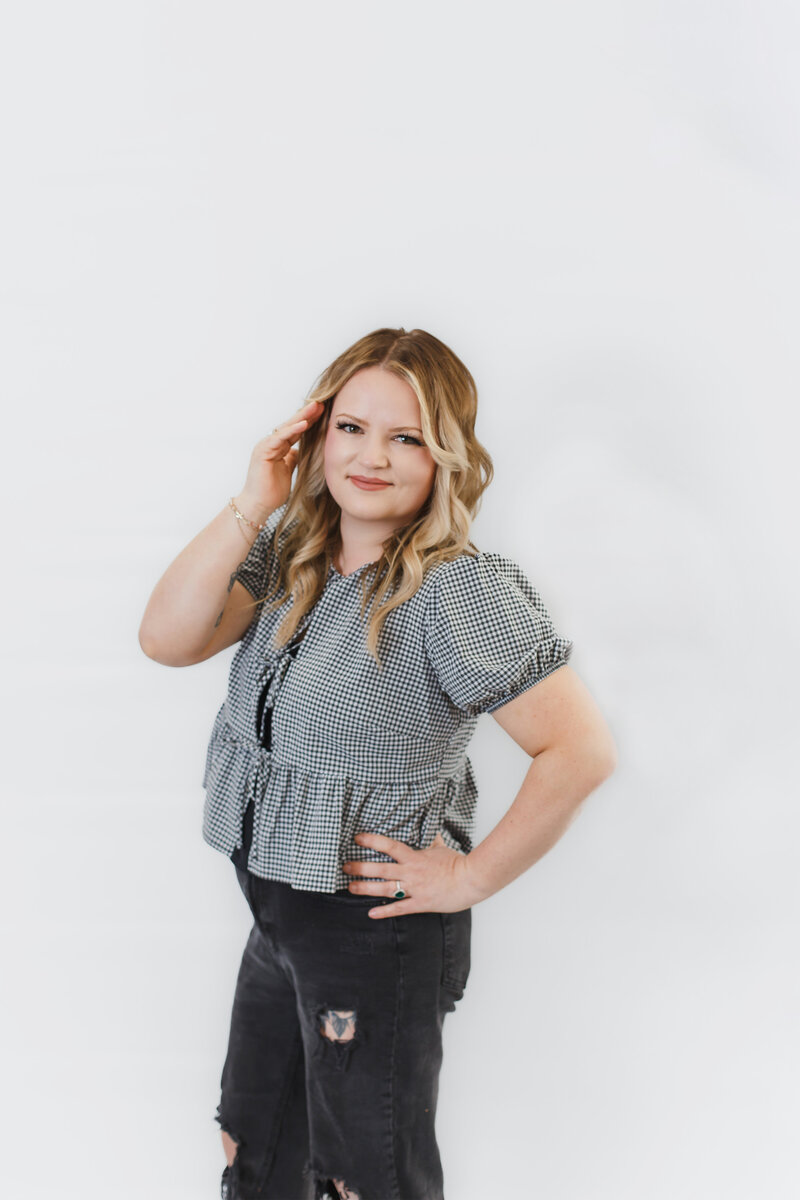 Jenny hair stylist santa clarita hair salon Echelon Salon. 