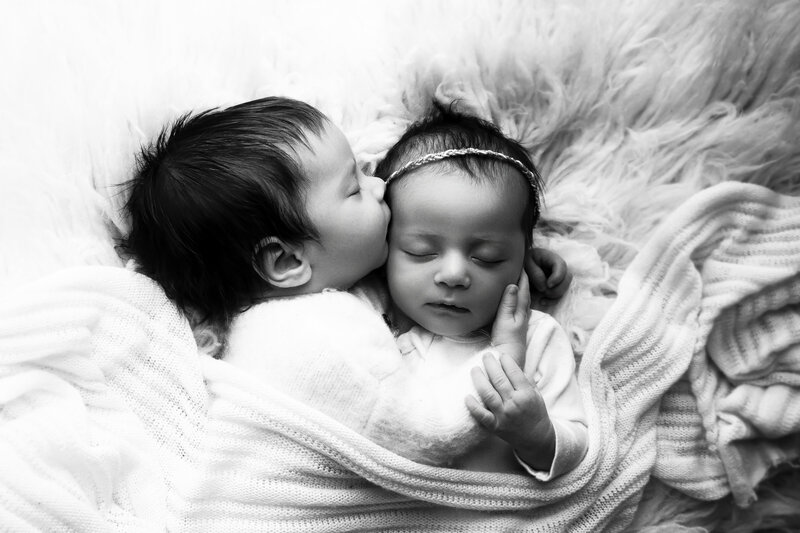 newborn photographer in woodland, ca. twin newborn session. newborn photography. baby girl. baby boy. posed newborn portraits. in studio. 