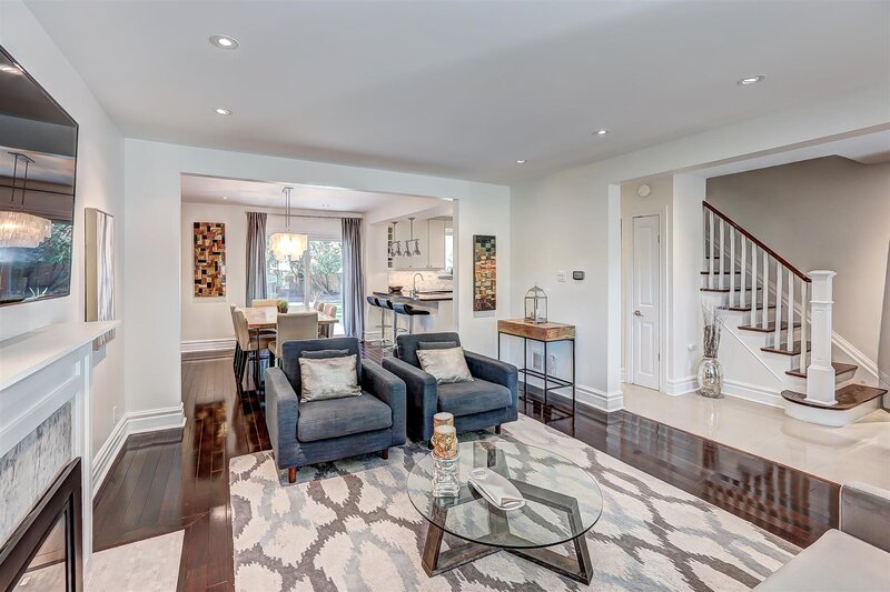 06-LivingRoom-2
